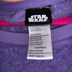 Star Wars Intimates & Sleepwear - Star Wars yoda sweater Star Wars Intimates & Sleepwear - Star Wars yoda sweater